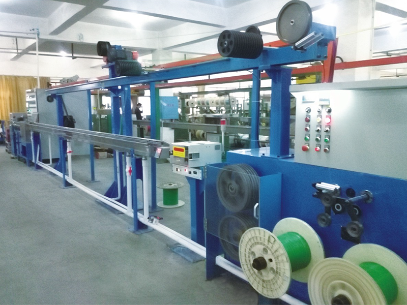 氟塑料押出生產(chǎn)線